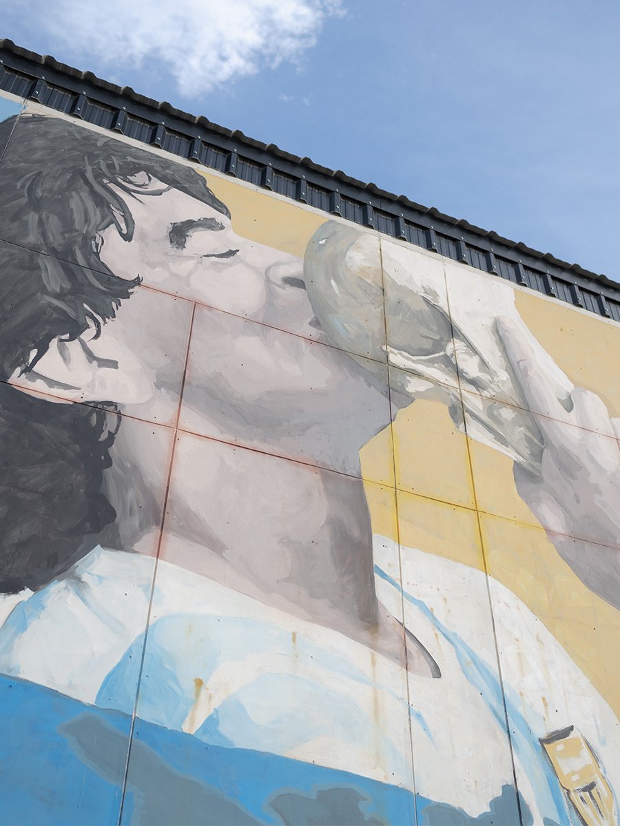 Photographie d'un portrait de Maradona à Ushuaïa en Patagonie